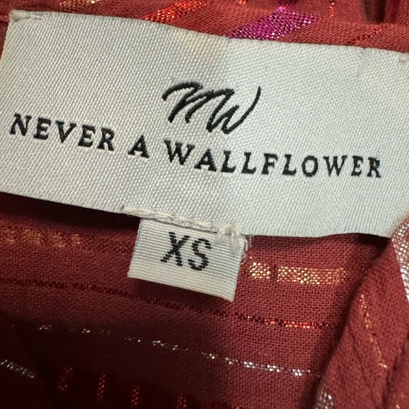 Never a Wallflower top - Picture 5 of 5